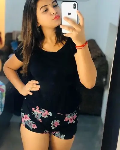 Sikandra Escorts
